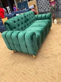 A picture of 2 seaters
