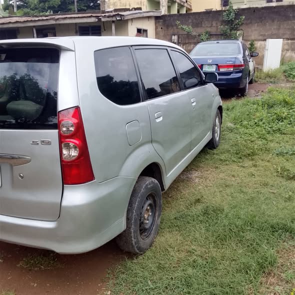 A picture of Soft deal Toyota avanza manual 3rows clean up and dan
