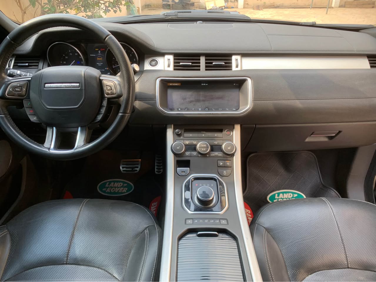 A picture of 2017 Range Rover Evoque