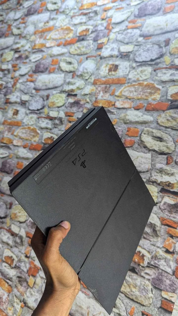A picture of PS4 FAT