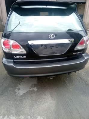 A picture of Available for sale Belgium Standard Lexus RX300 Everything is working
