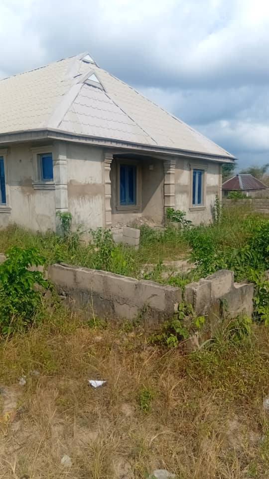 A picture of 3 bedroom House for sale