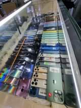 A picture of FOR ALL GENUINE SMARTPHONES 0781369632