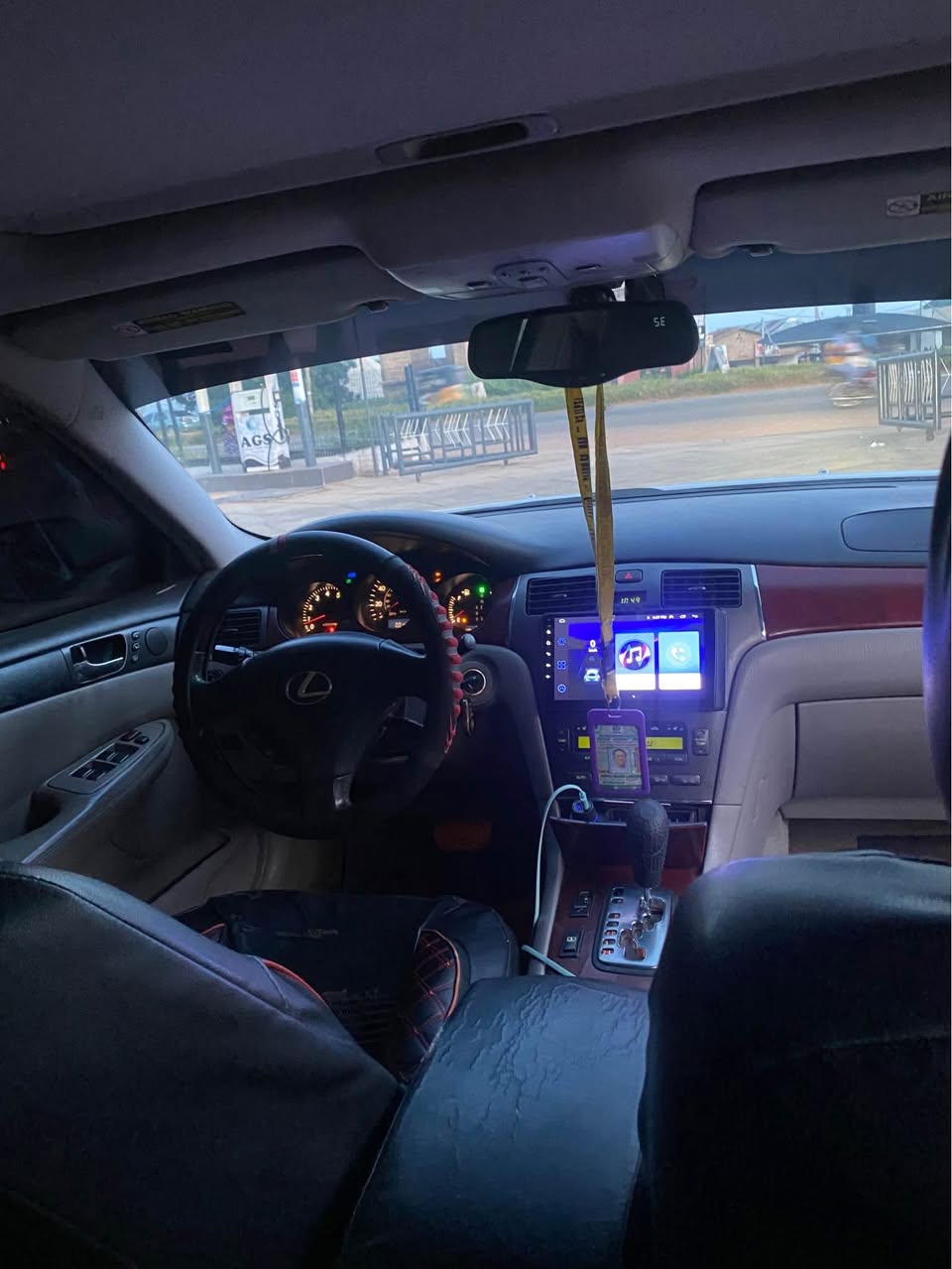 A picture of Es 330