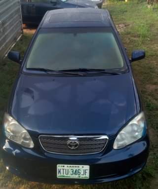 A picture of Toyota corolla 2005