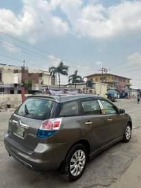A picture of Toyota Matrix 06