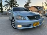 A picture of Crown Year 2005 Engine CC 2490 Fuel Petrol Price 9