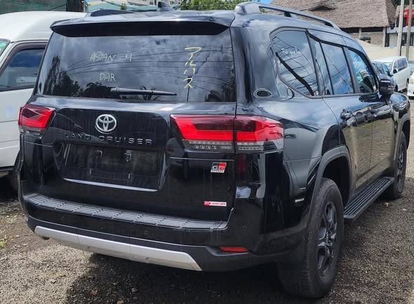 A picture of TAYOTA LANDCRUISER ZX LC300 GR SPORTS TSH 395 000 000