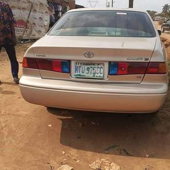 A picture of 2001 Toyota Camry