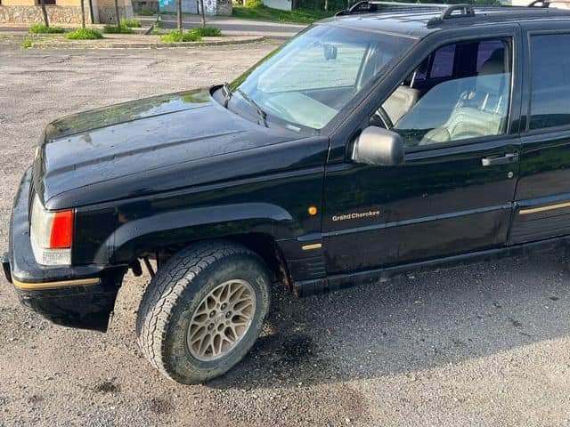 jeep cherokee