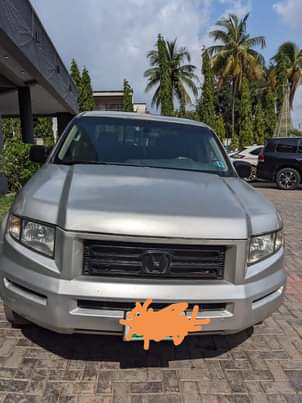A picture of Honda Ridgeline 07
