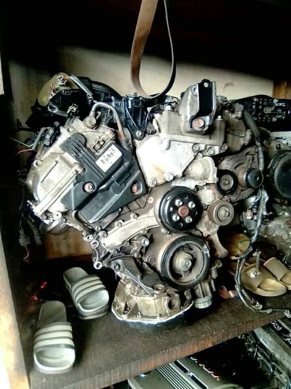 A picture of help a brother all kinds of Toyota Japan engine tokunbo