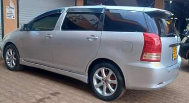 A picture of TOYOTA WISH UBF IN EXCELLENT CONDITION QUICKMONEYNEEDED 21 000 000M