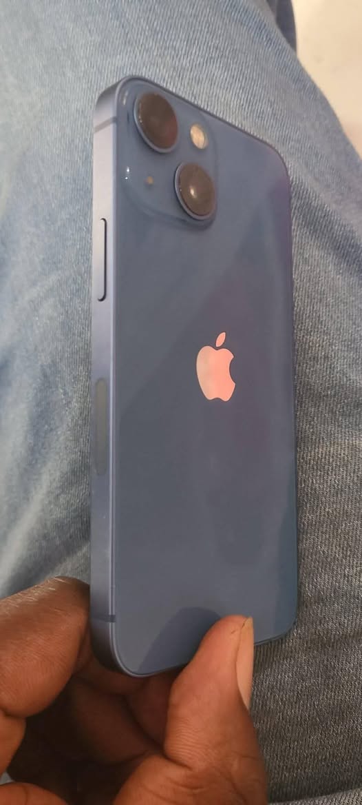 A picture of IPhone 11