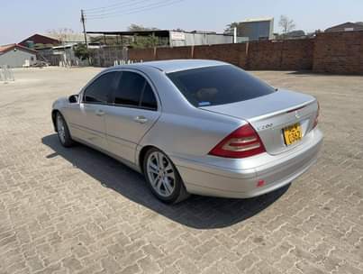 classifieds/cars mercedes
