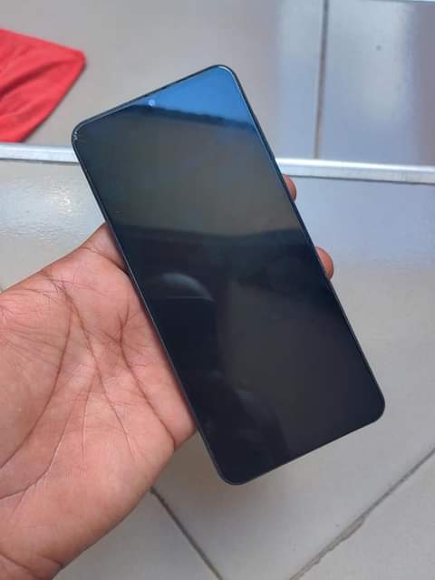 A picture of SAMSUNG A12