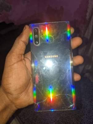 A picture of Samsung not 10 plus