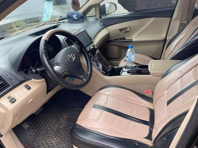 A picture of Tokunbo standard Toyota Venza 4 plugs engine Basic Options Less