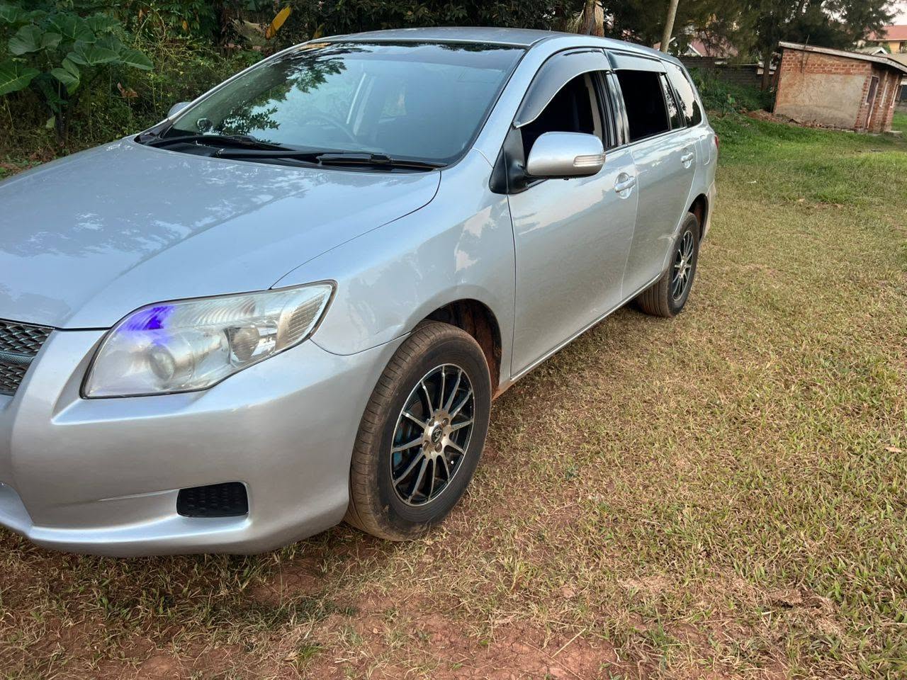 A picture of Toyota fielder in very good condition at 23m 0703 482288