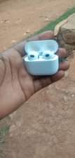 A picture of Airpods apple