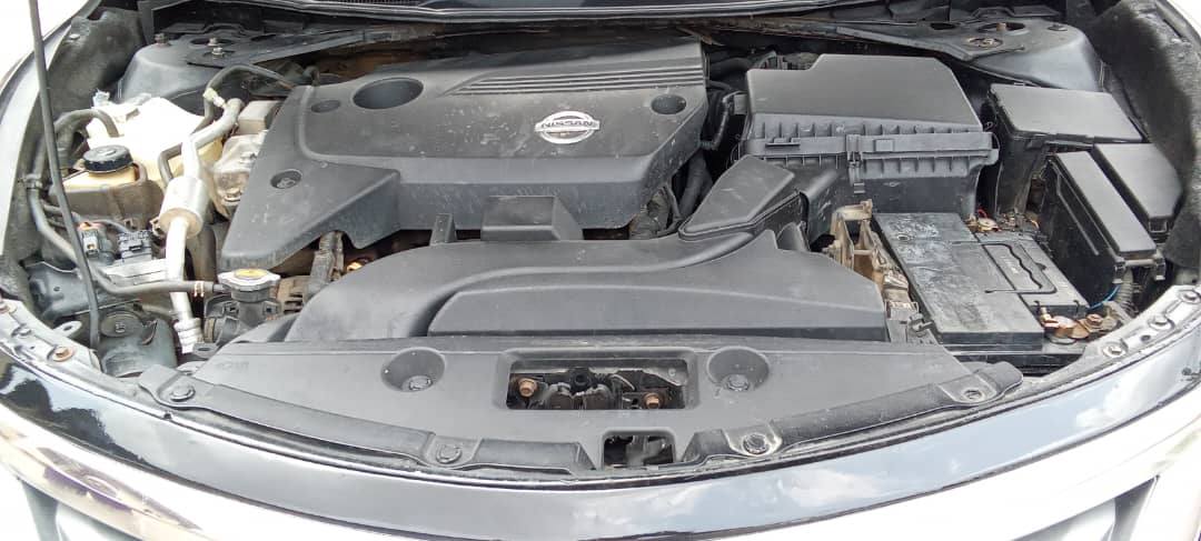A picture of Nissan 010