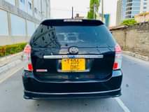 A picture of TOYOTA WISH NAMBA D PIGA 255 714 550 592