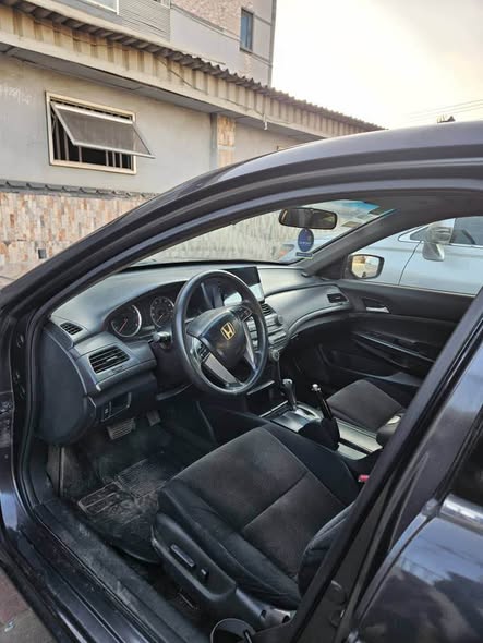 A picture of HONDA ACCORD 2009