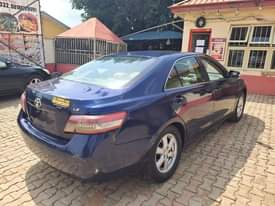 A picture of TOYOTA CAMRY