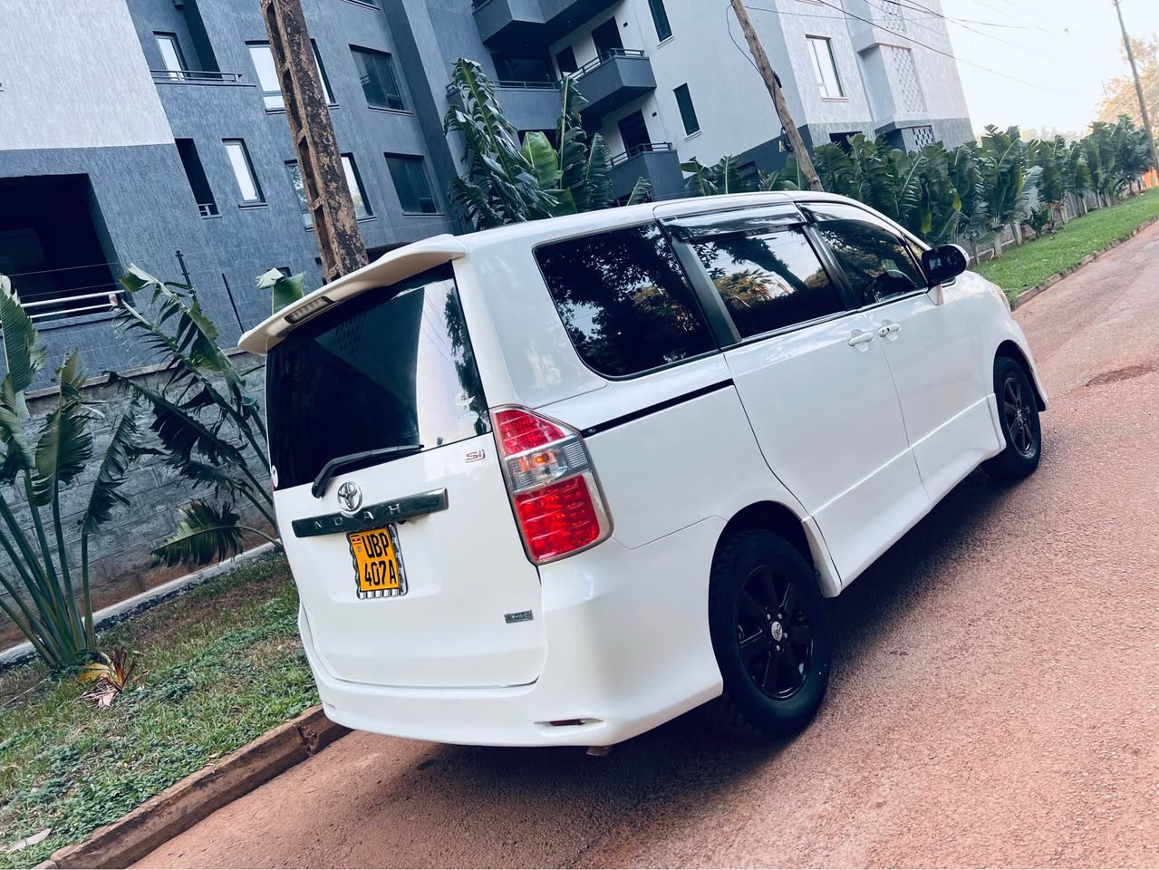 A picture of Subaru Noah For sale Good Conditions 0752647403