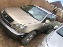 A picture of Lexus RX300