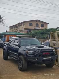A picture of TOYOTA TACOMA 2006