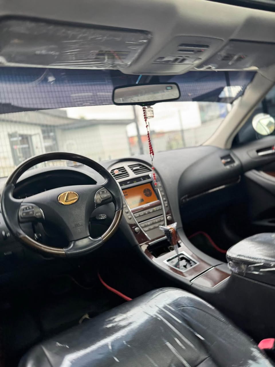 A picture of REGISTERED LEXUS ES350 2011 