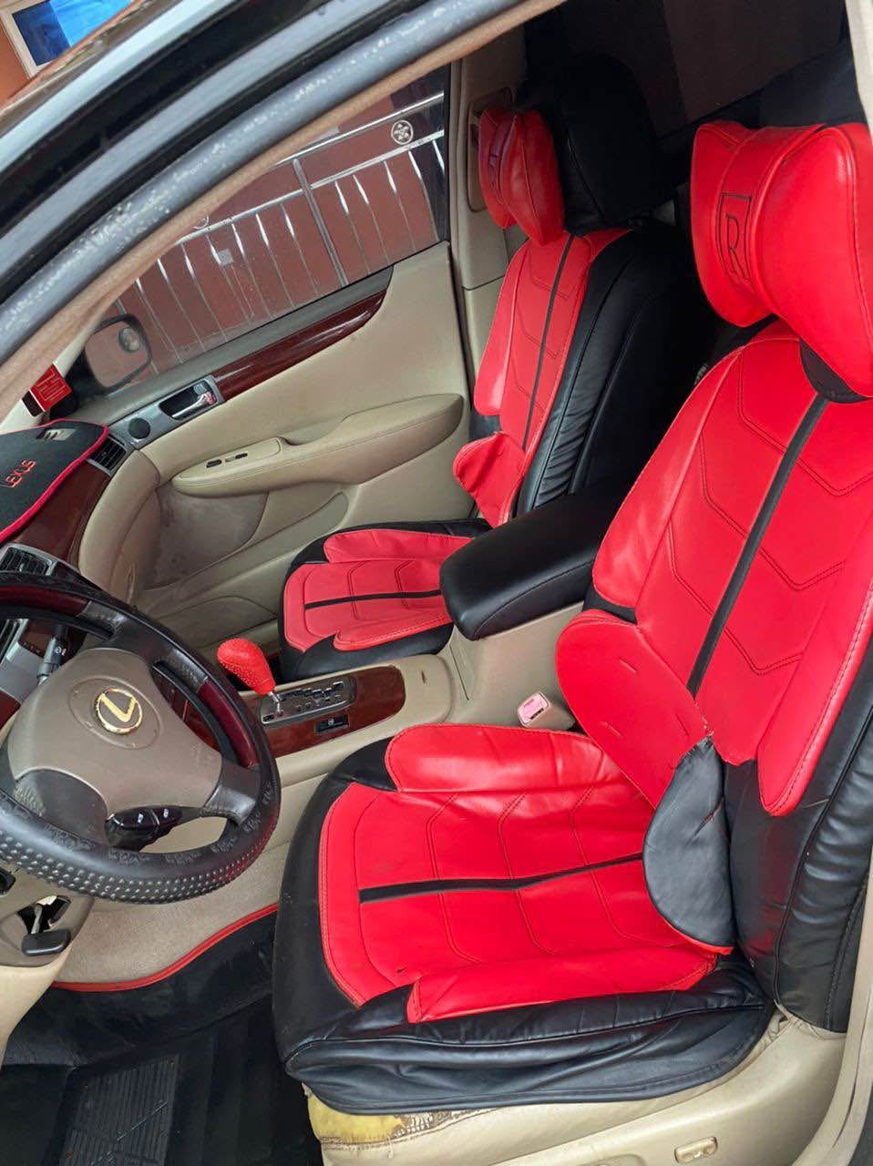 A picture of Lexus ES 330 Car at owners house Everything is working