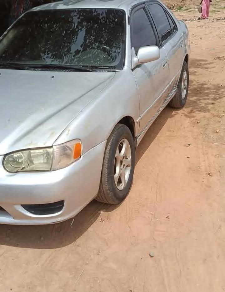 A picture of 2002 Toyota 2002 small but mighty