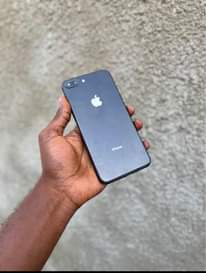 A picture of IPhone 8 Plus