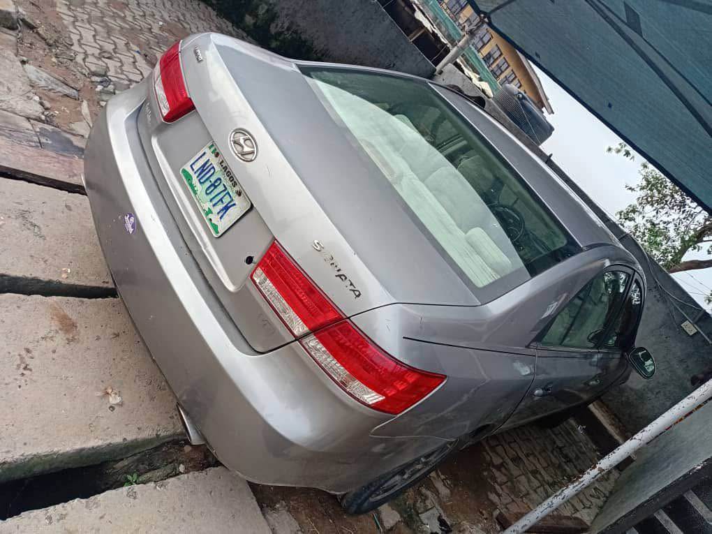 A picture of 2007 Hyundai sonata