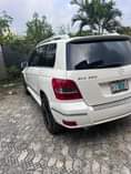 A picture of 2010 Mercedes glk sweet ride now 6m contact me to