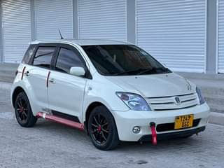 A picture of TOYOTA IST