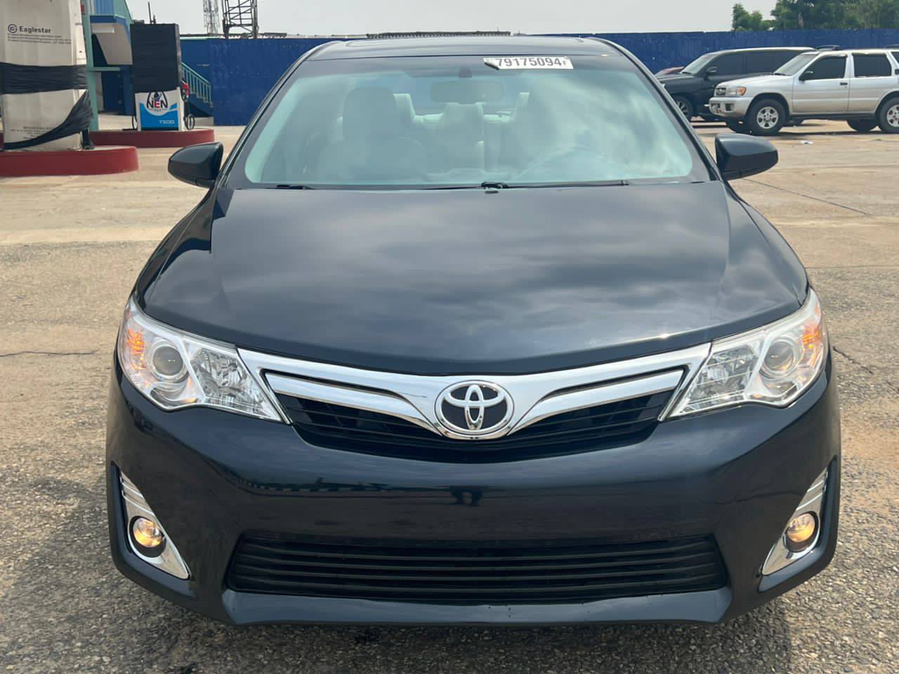 A picture of TOKUNBO 2013 TOYOTA CAMRY XLE