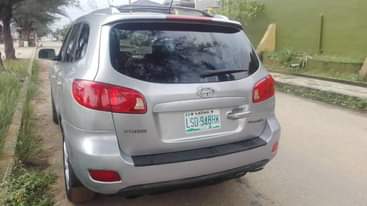 A picture of Hyundai Santa Fe 2007