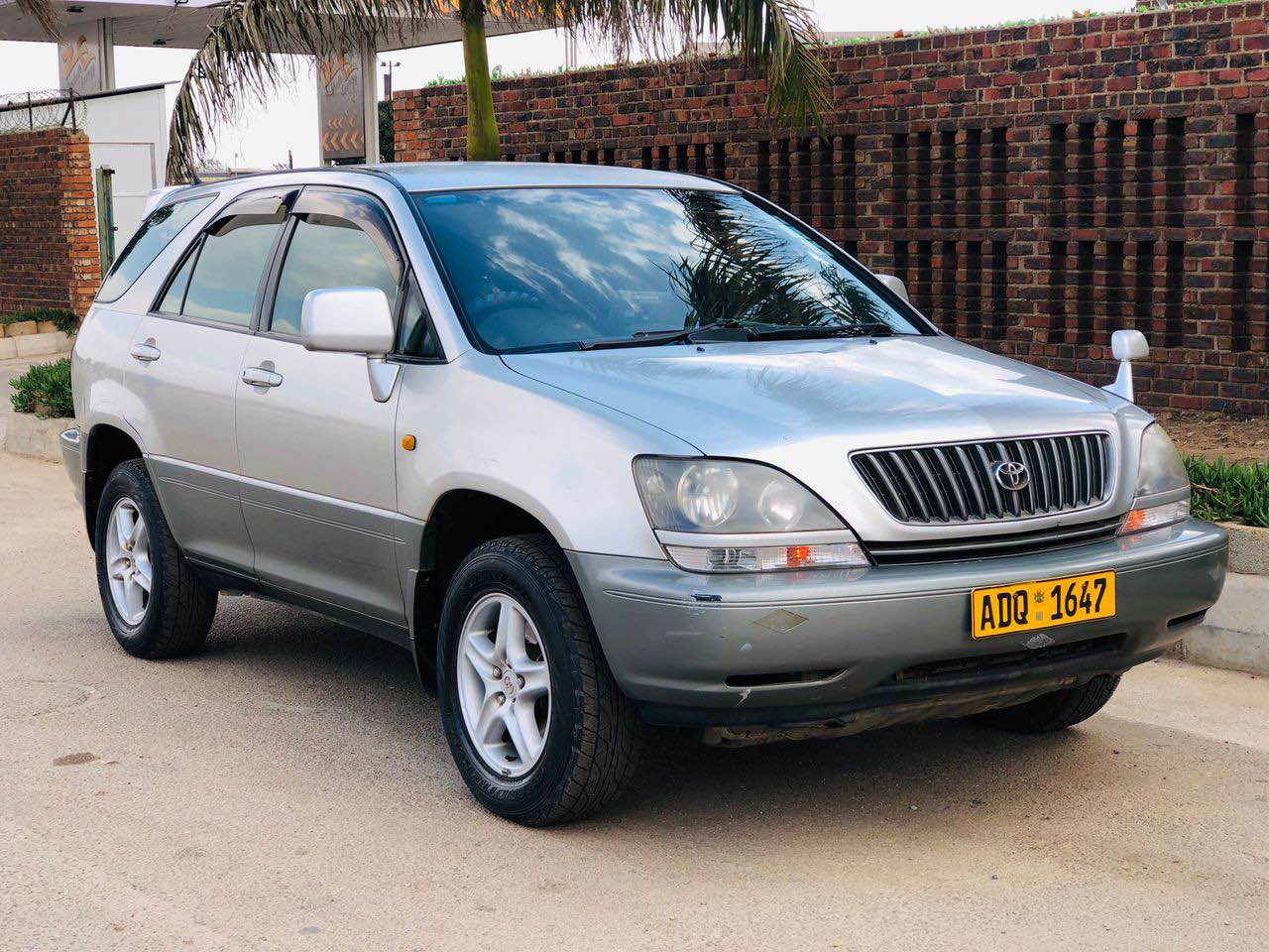 used toyota harrier