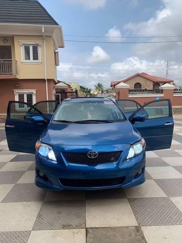 A picture of 6 months registered 2009 Toyota Corrola Sport Sun roof Android
