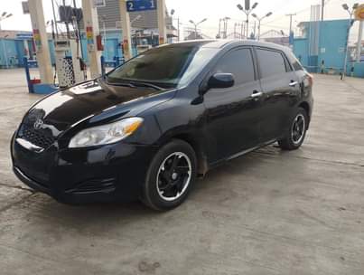 A picture of Very Clean Toyota Matrix 2009