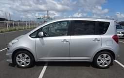 A picture of 2009 TOYOTA RACTIS DBA SCP100