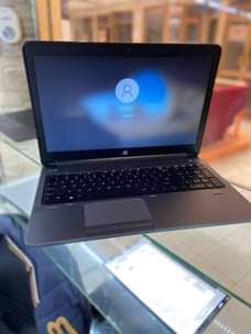 A picture of Hp Elitebook 640 G2 Intel Core i5 2 30 GHz