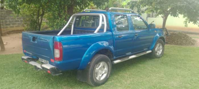 used nissan hardbody