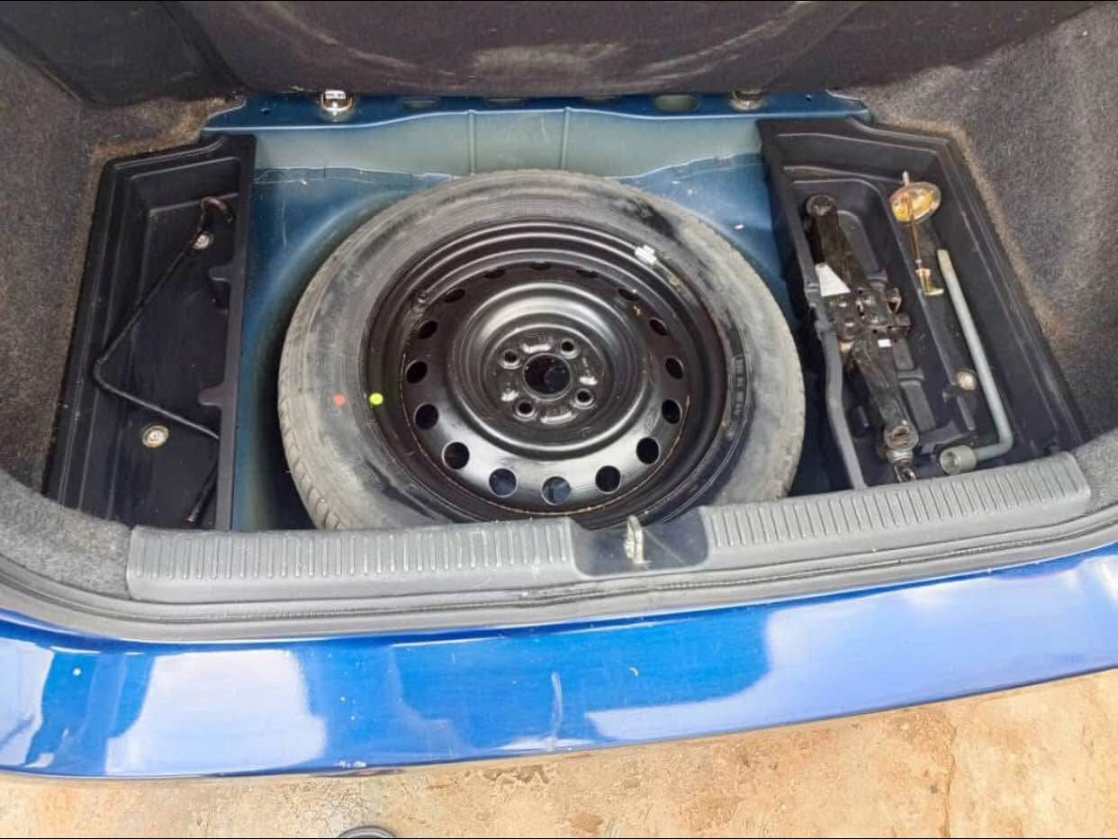 A picture of FOREIGN USED TOYOTA COROLLA T3 OBAMA 05 2025 entry