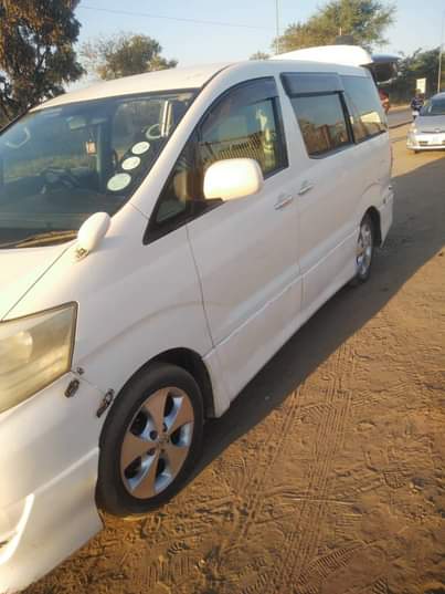 A picture of Toyota alphard untempered engine I need swap with Toyota wish