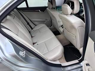 A picture of Benz c300 2009 model