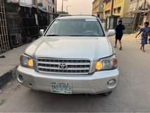 A picture of Used Highlander 2004 2 2m